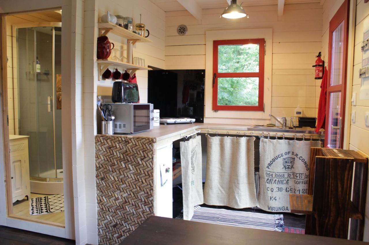 Chalet Cosy En Lisiere De Foret Paule Екстериор снимка